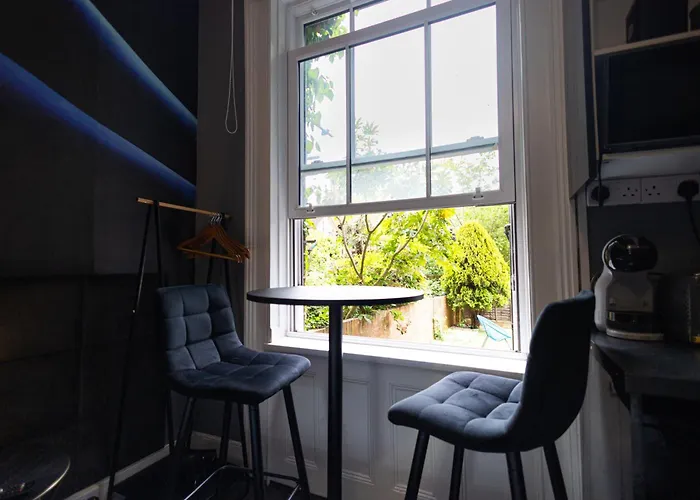 Elegant 1Bedroom Flat With Jacuzzi In A Prime Location